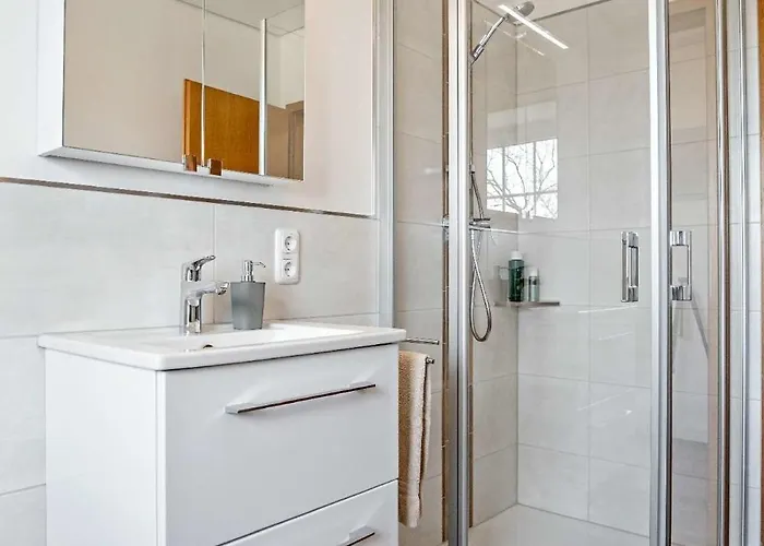 Knusthof Lafrenz - West *